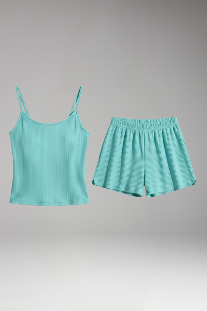 Women's 2-Piece Set with Scoop Neckline for All-Season Wear